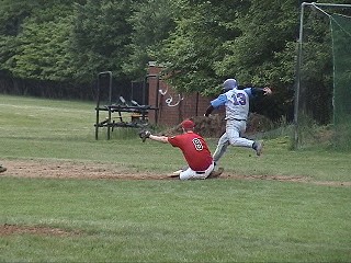 Tim Hammond wins the race to the bag